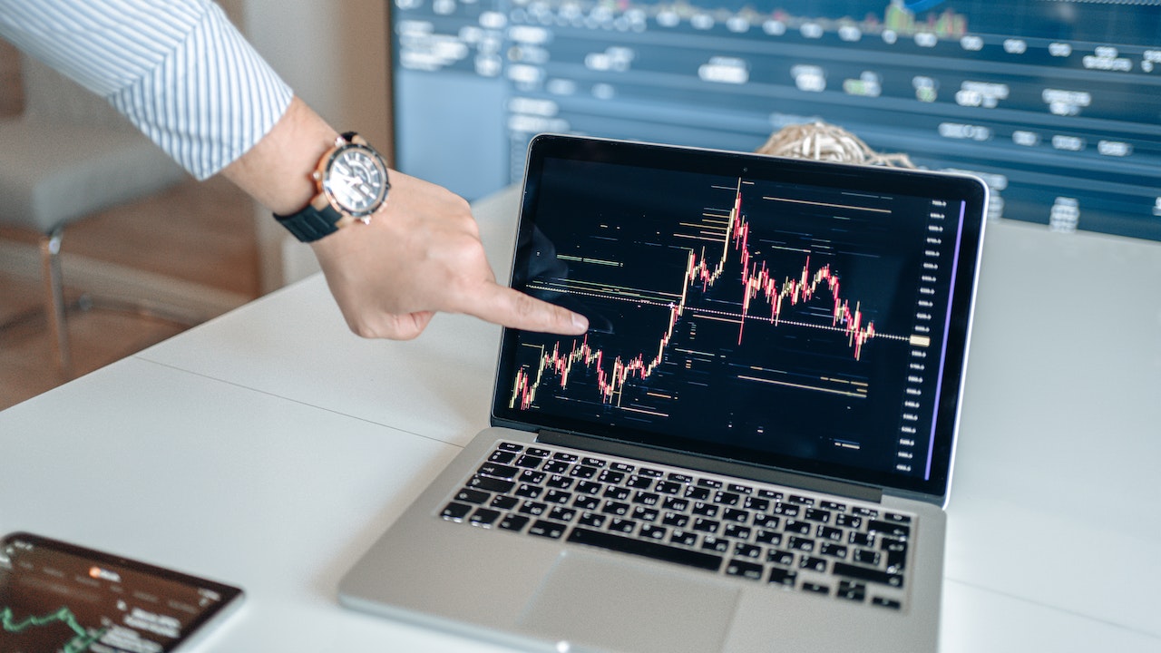 Forex Trading: What Is It and How Does It Work? 